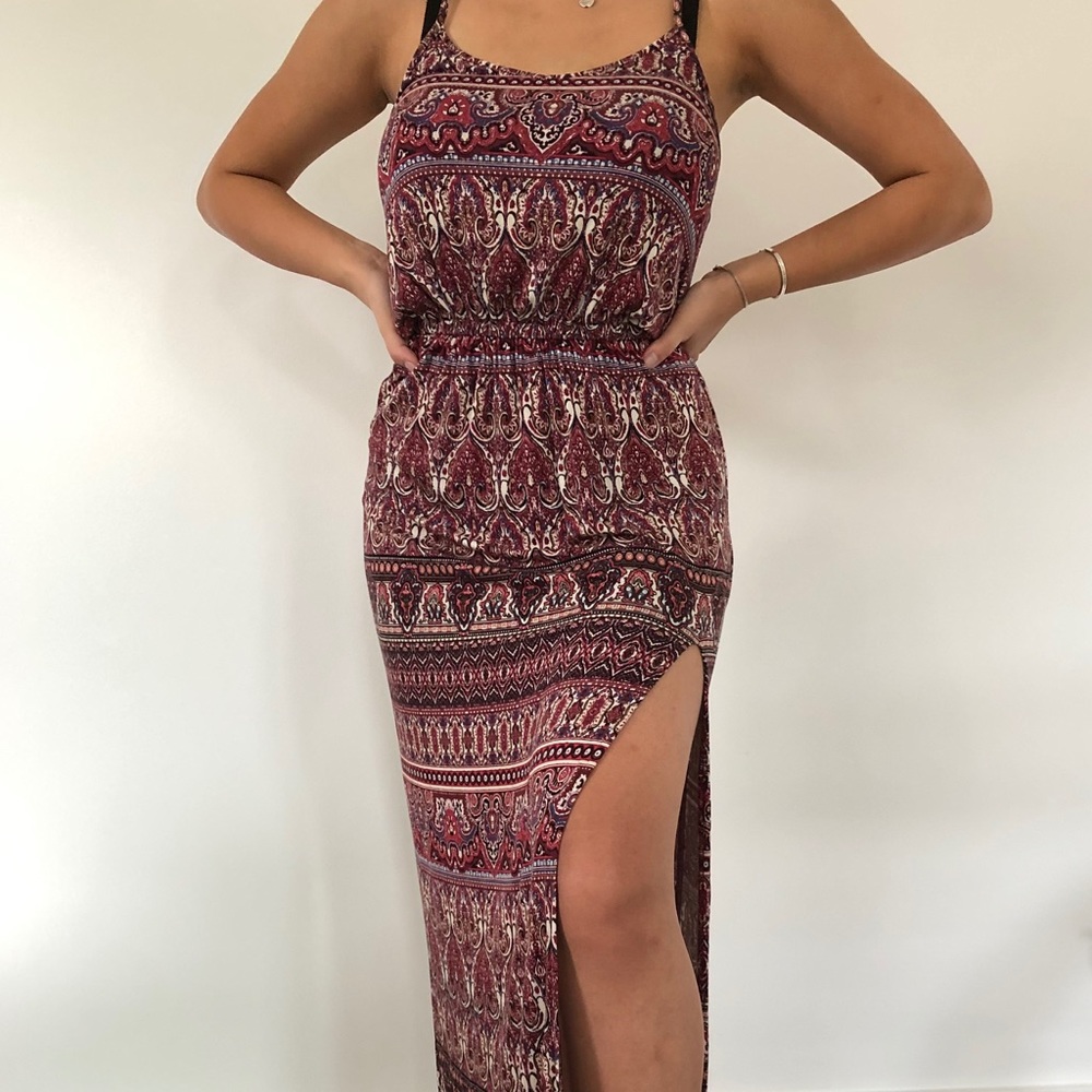 boho style maxi dress with leg slit